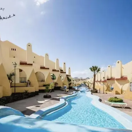 Sun & Pool Retreat Complex Apartament
