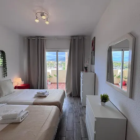 Sun & Pool Retreat Complex * Costa Adeje (Tenerife)